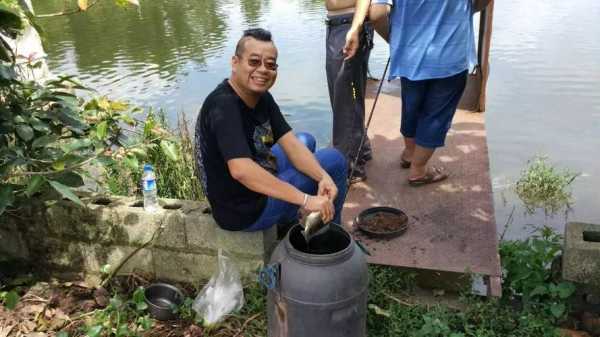 钓鱼喝酒品茶怎么样，没事钓钓鱼 喝喝茶的说说？